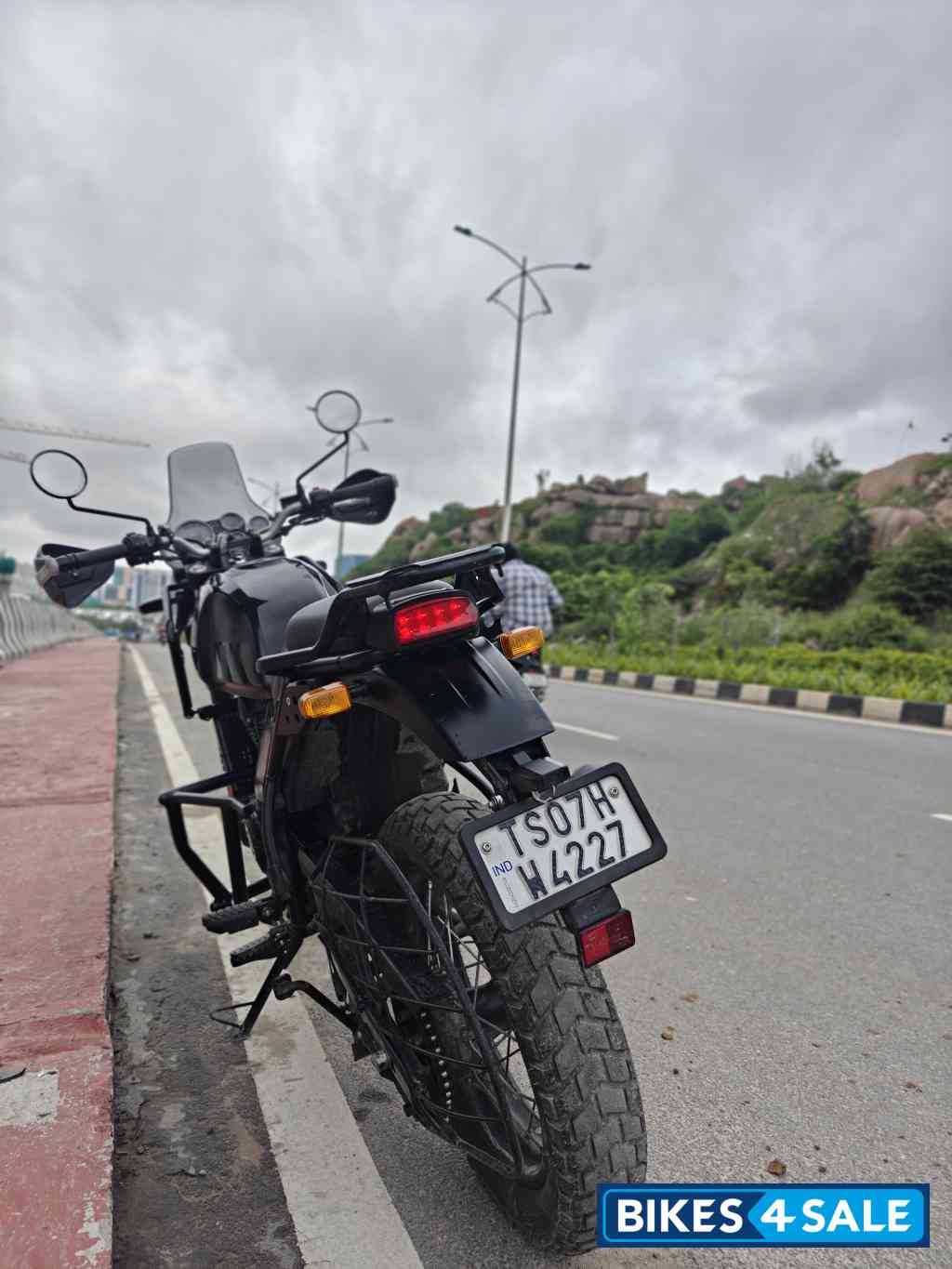 Black Royal Enfield Himalayan BS VI