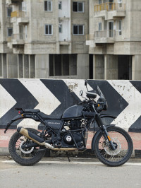 Black Royal Enfield Himalayan BS VI