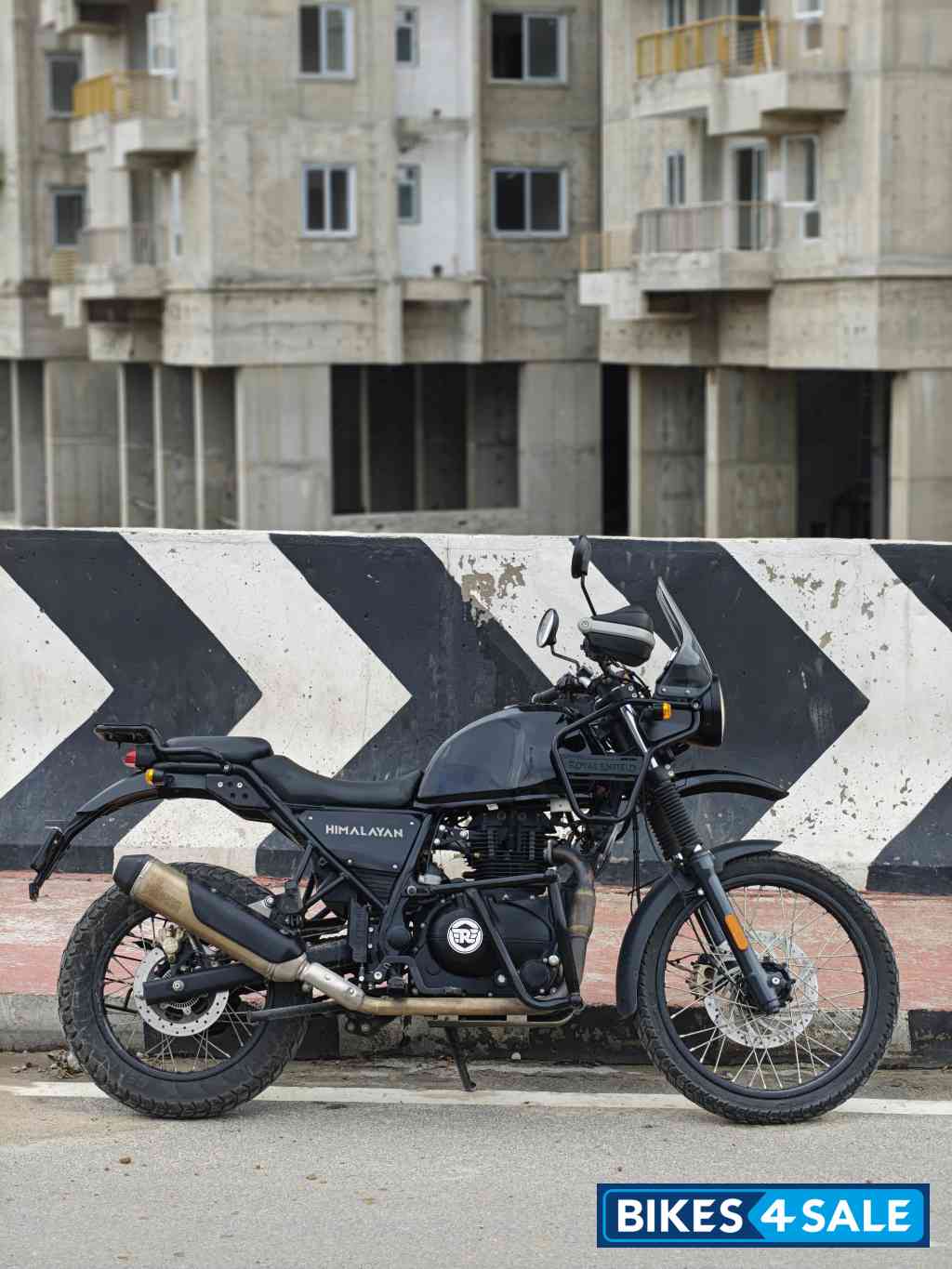 Black Royal Enfield Himalayan BS VI
