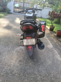 Black Hero Glamour Xtec