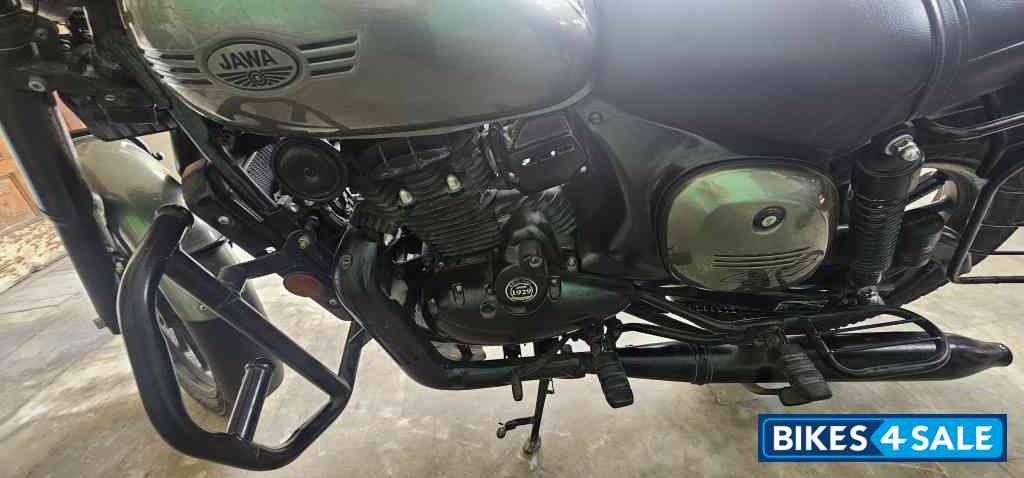 Jawa 42 Dual Channel ABS Cosmic Carbon