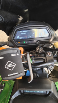 Green Bajaj Dominar 400