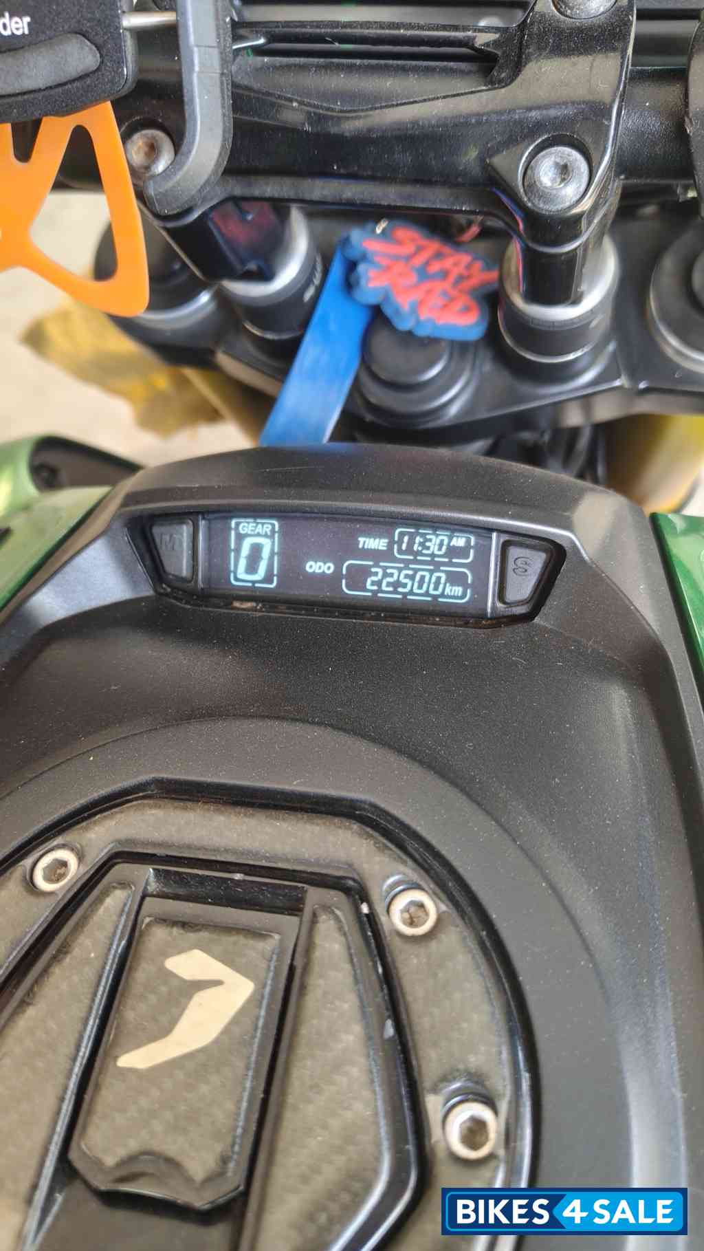 Green Bajaj Dominar 400