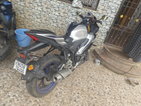Silver Yamaha R15M