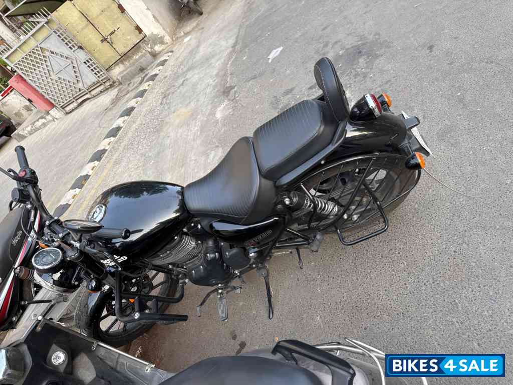 Royal Enfield Meteor 350 Fireball