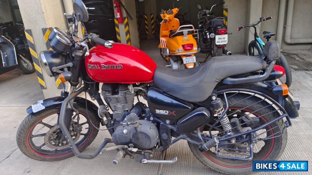 Roving Red Royal Enfield Thunderbird X 350