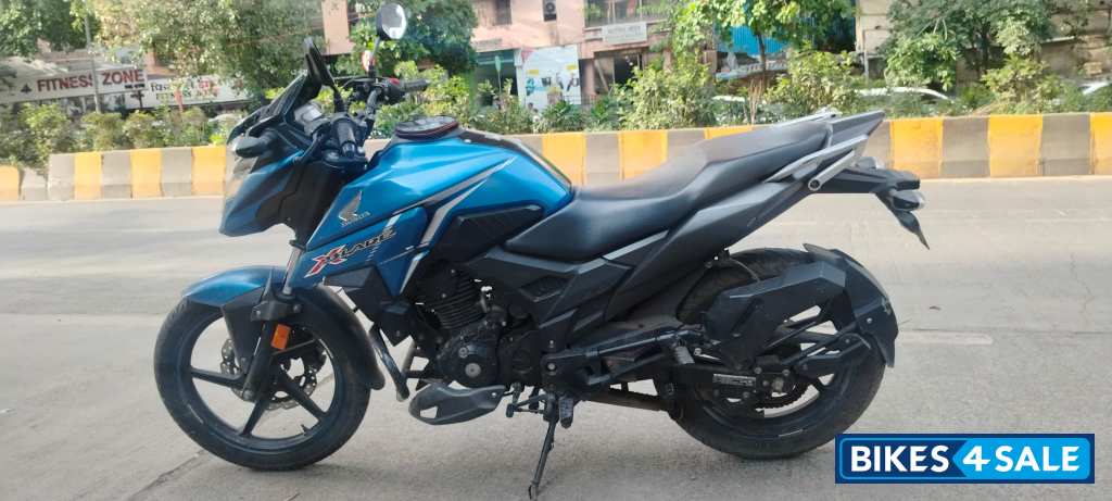 Matte Blue Honda XBlade BS6