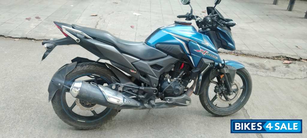 Matte Blue Honda XBlade BS6