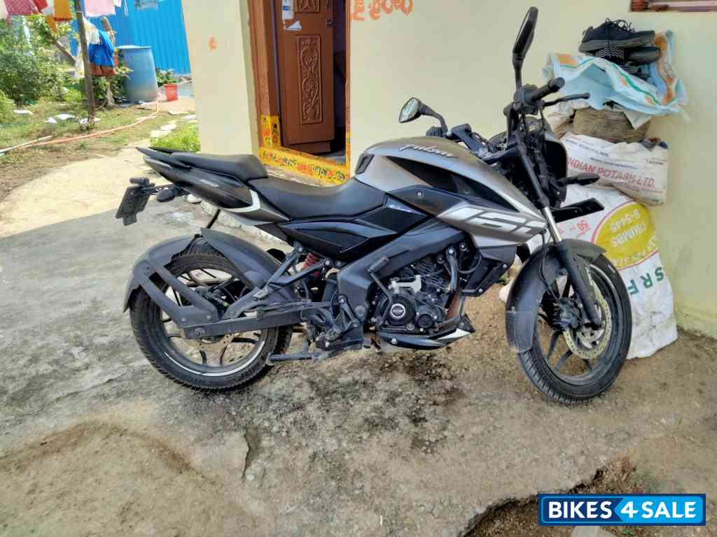 Bajaj Pulsar N160 Dual Channel ABS