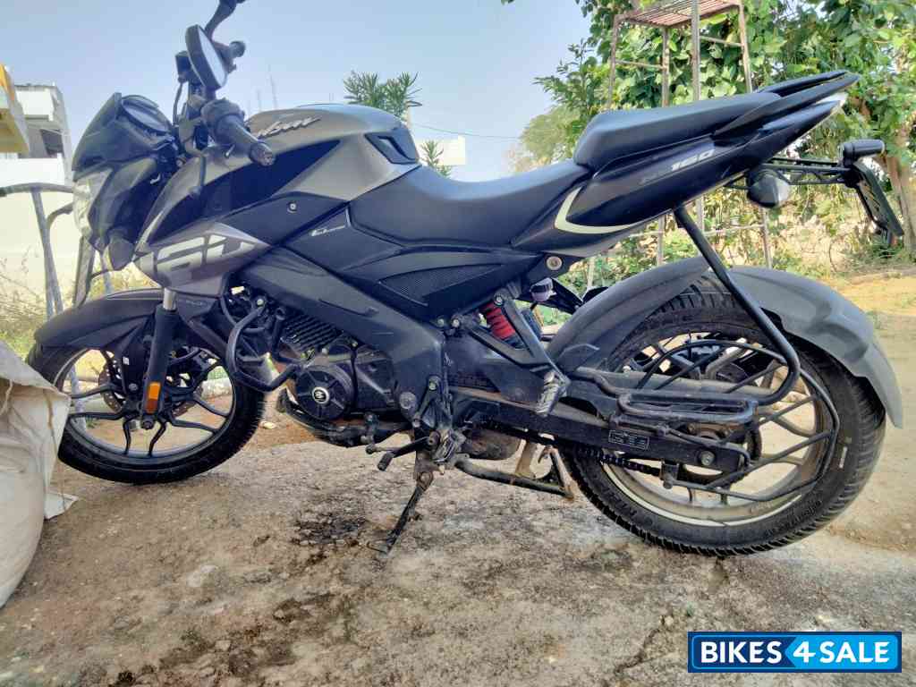 Bajaj Pulsar N160 Dual Channel ABS Bajaj Pulsar N160 Dual Channel ABS