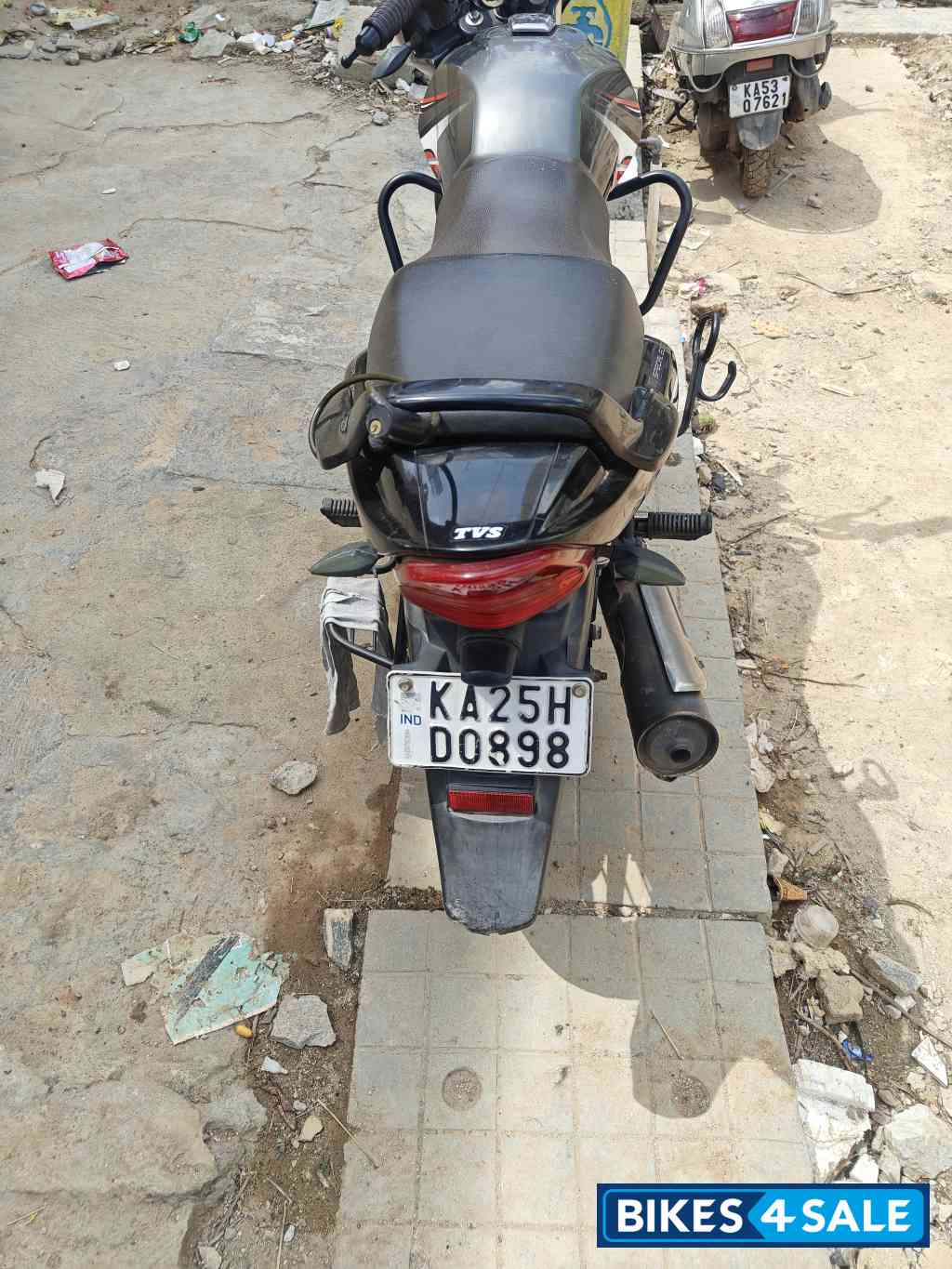 T.gray+black TVS Star City Plus