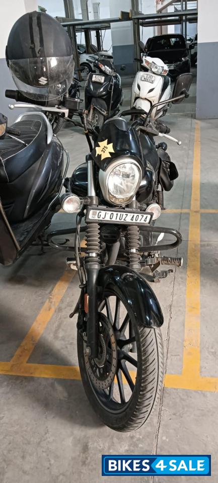 Black Bajaj Avenger Street 160