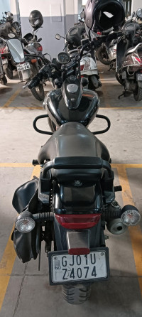 Black Bajaj Avenger Street 160