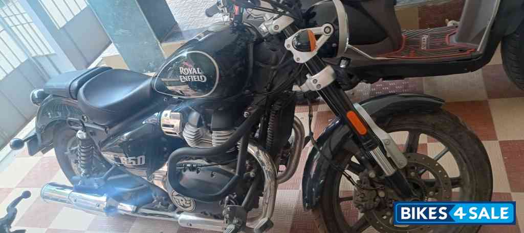 Royal Enfield Super Meteor 650