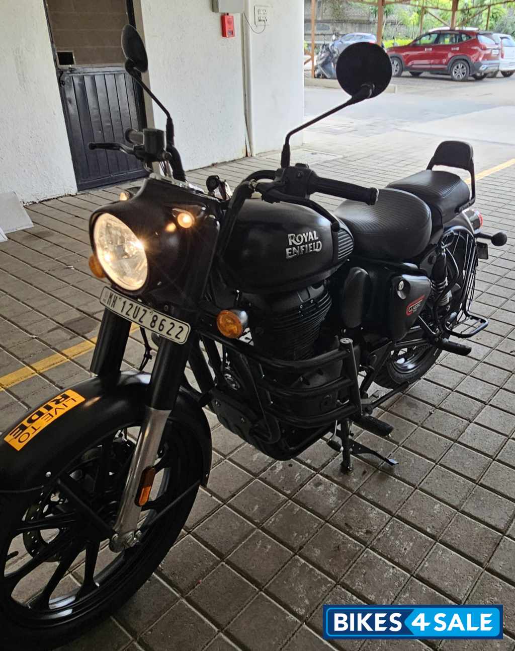 Stealth Black Royal Enfield Classic 350 Dual Channel BS6
