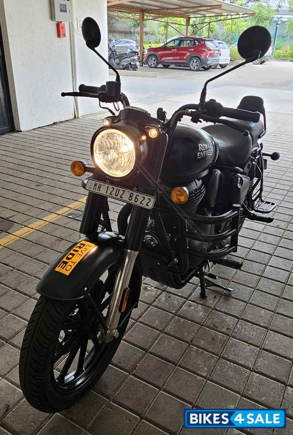 Stealth Black Royal Enfield Classic 350 Dual Channel BS6