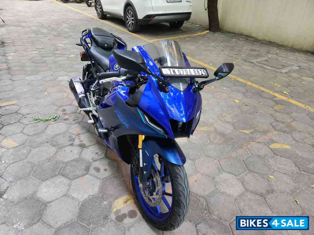 Racing Blue Yamaha R15 V4
