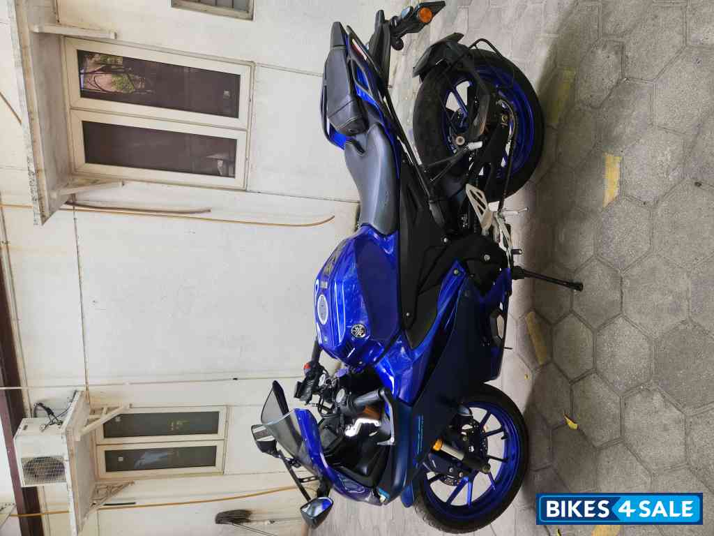 Racing Blue Yamaha R15 V4