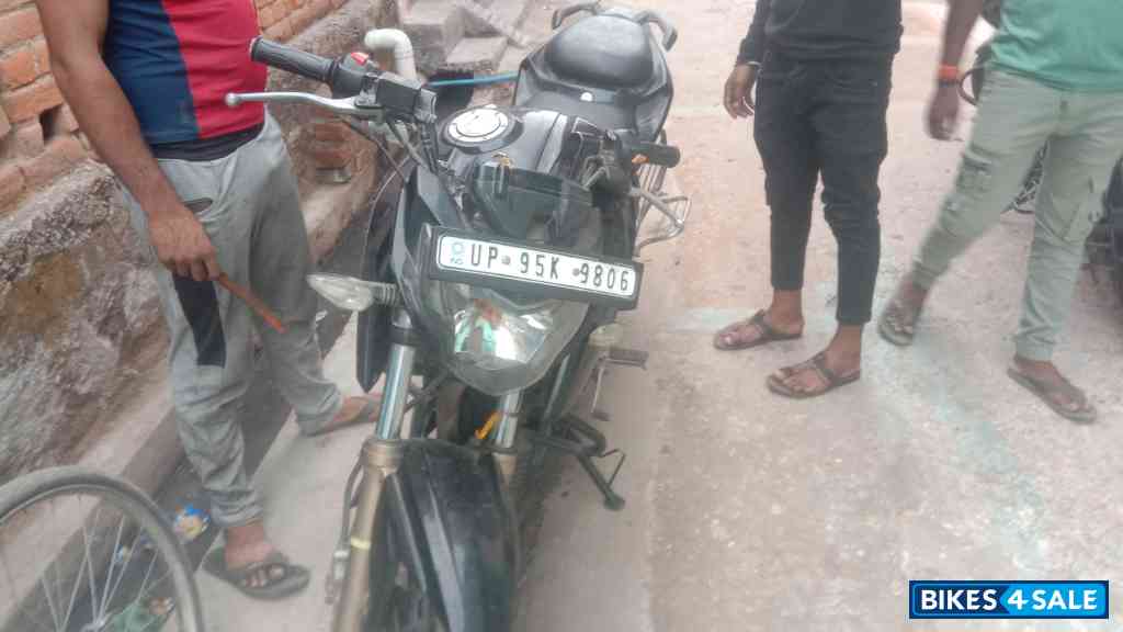 TVS Apache RTR 200 4V