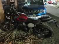 Triumph Scrambler 400 X