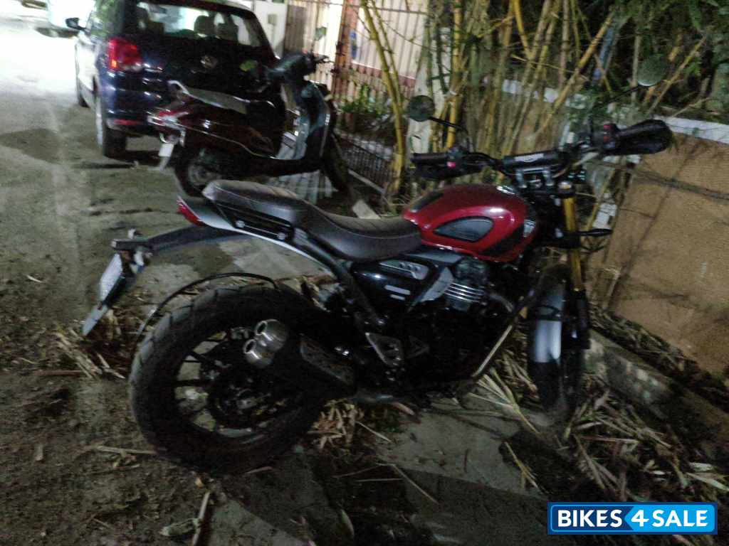 Triumph Scrambler 400 X