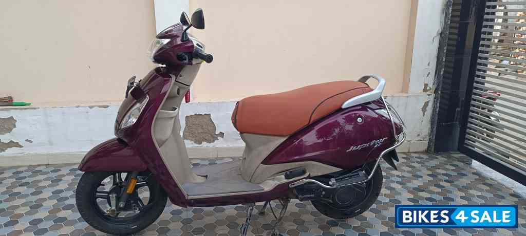 Purple TVS Jupiter ZX BS6