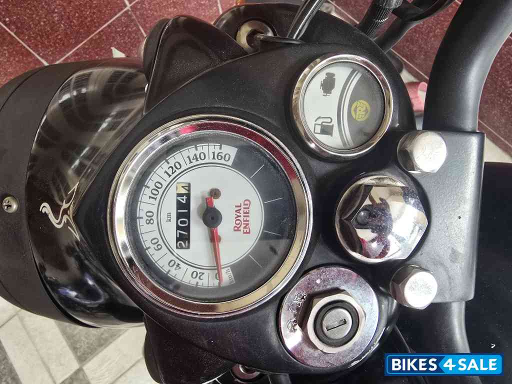 Royal Enfield Classic Stealth Black