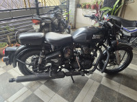 Royal Enfield Classic Stealth Black