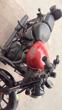 Red And Black Royal Enfield Meteor 350