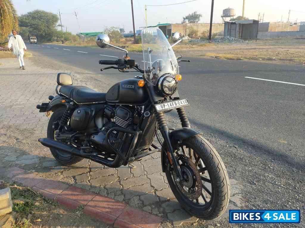 Yezdi Roadster Chrome