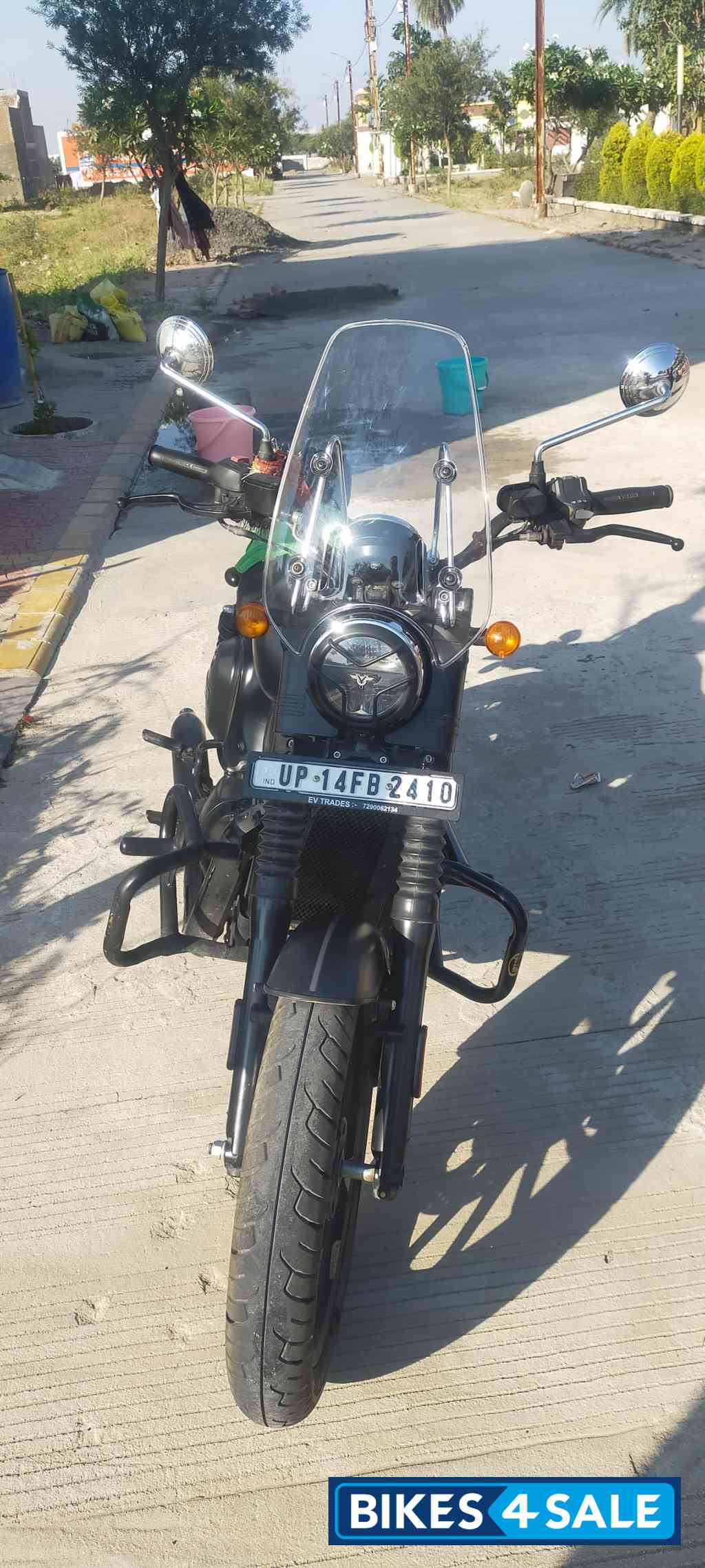 Yezdi Roadster Chrome