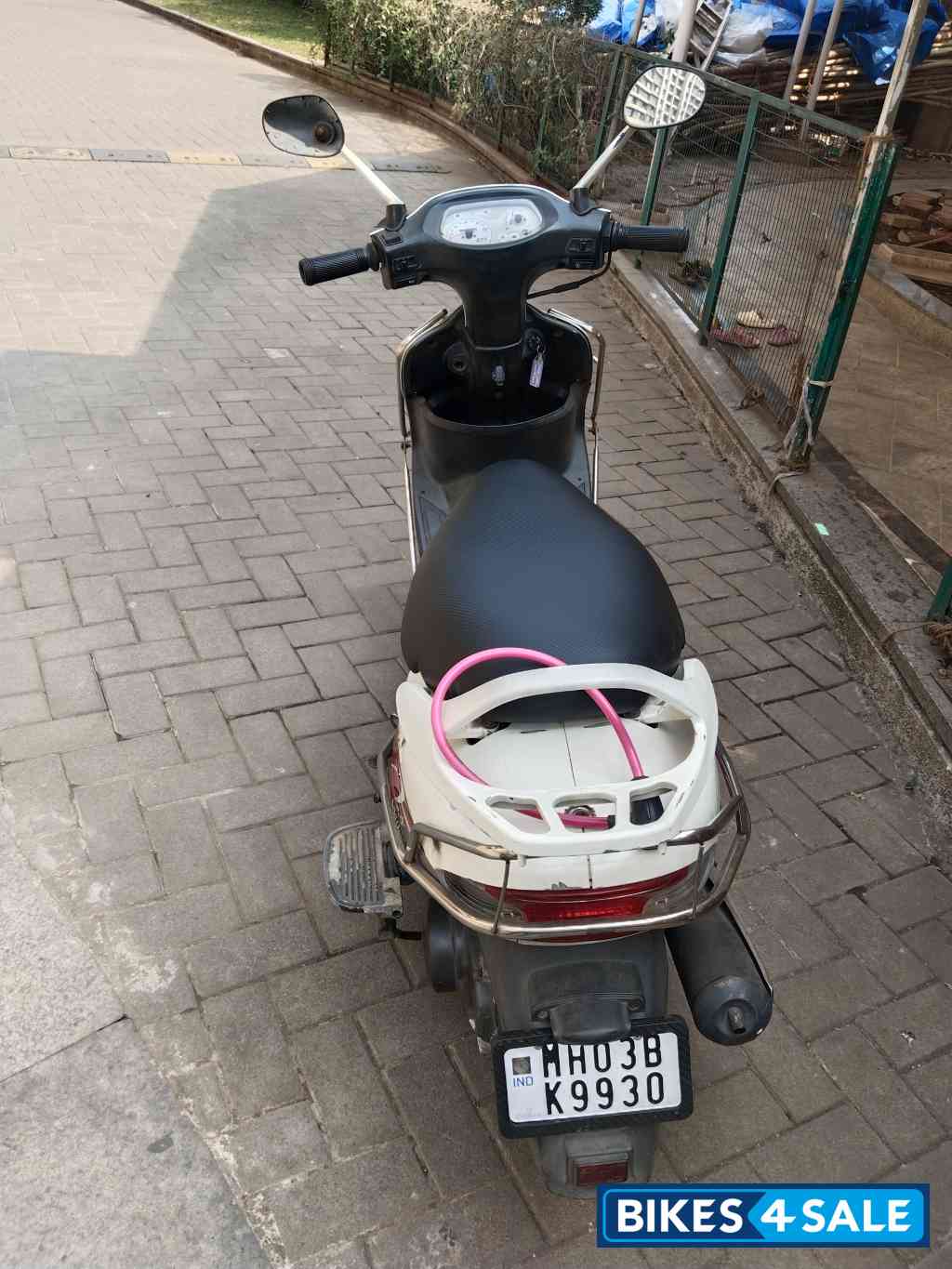 White And Red TVS Scooty Pep