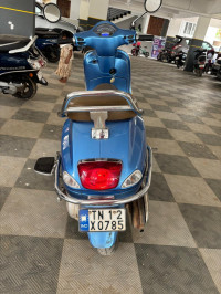 Vespa VXL 125