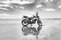 Pearl White Bajaj Pulsar NS 160 BS6