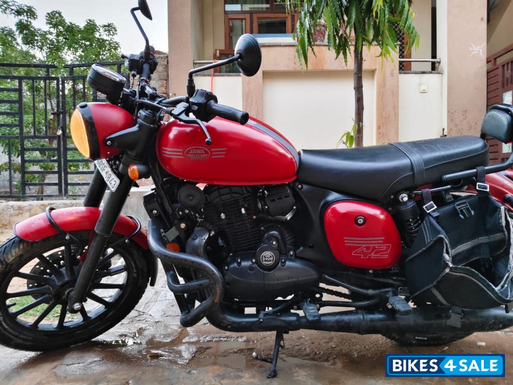 Jawa 42 Dual Channel ABS Orion Red