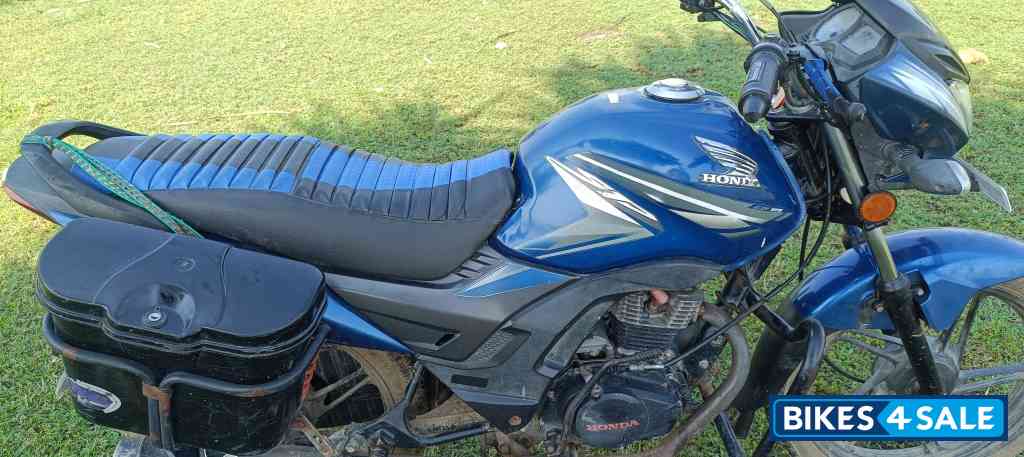 Blue Honda CB Shine SP