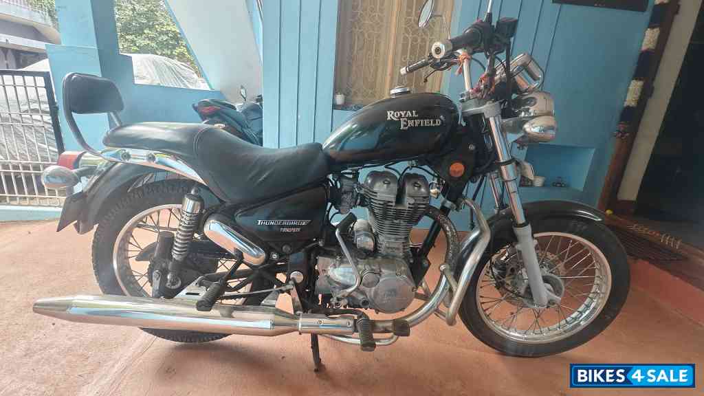 Black Royal Enfield Thunderbird TwinSpark 350