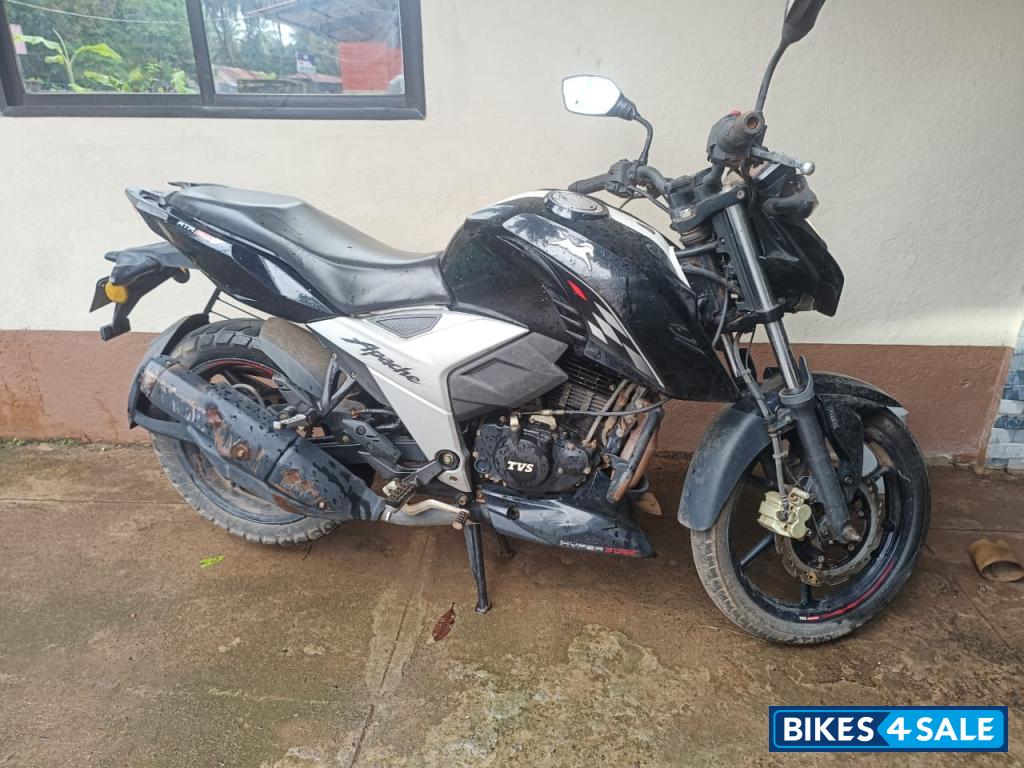 TVS Apache RTR 160 4V