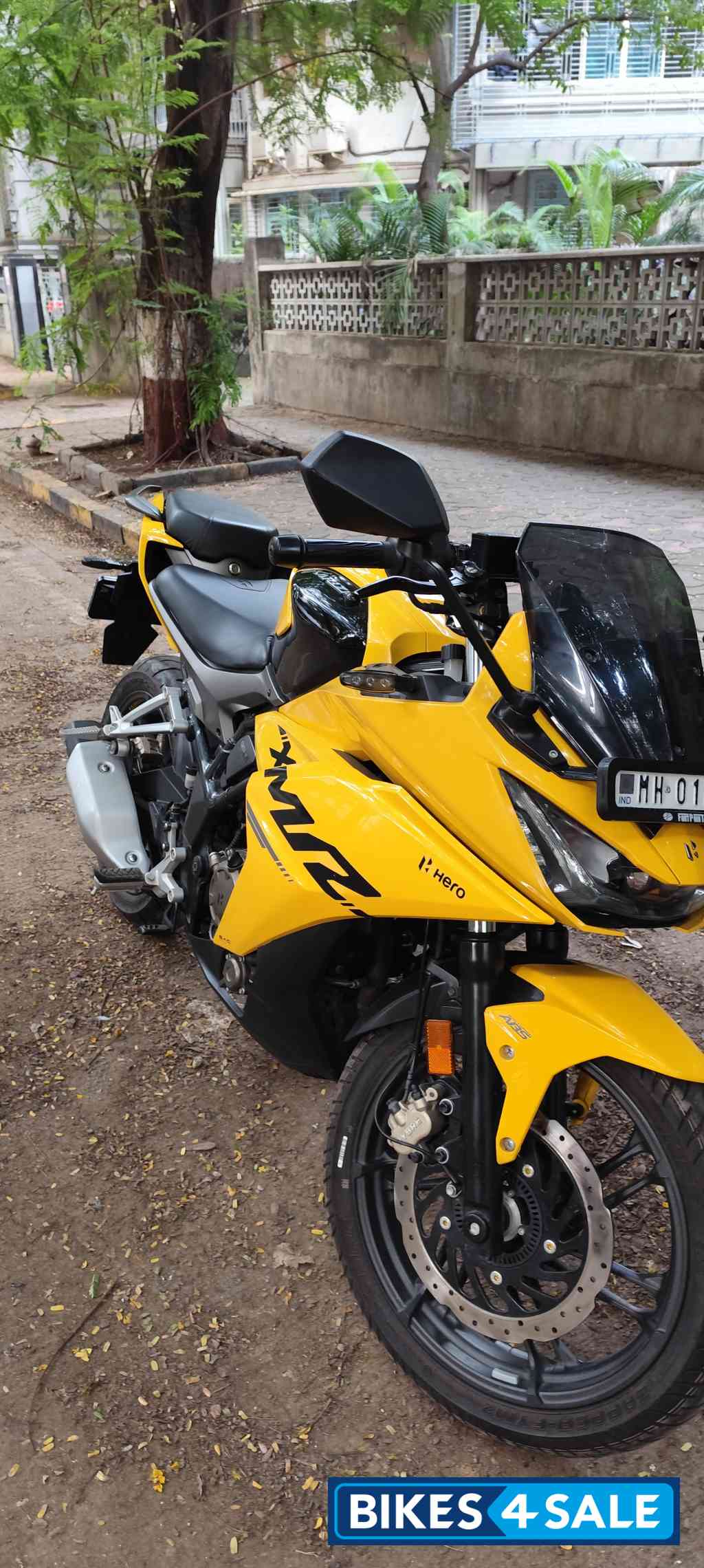 Yellow Hero Karizma XMR