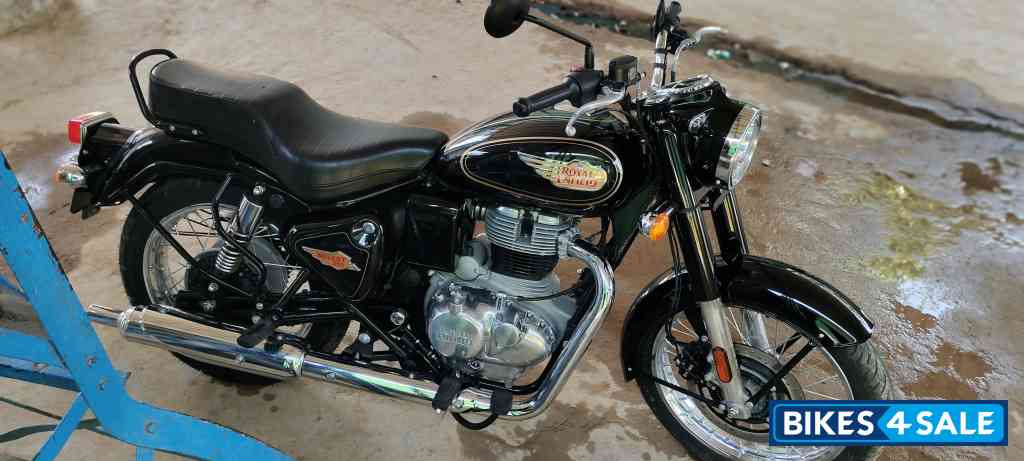 Battalion Black Royal Enfield 2023 Bullet 350