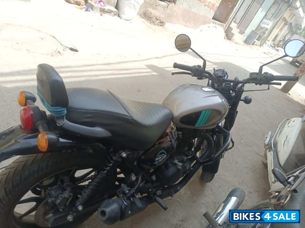 Royal Enfield Hunter 350 Metro