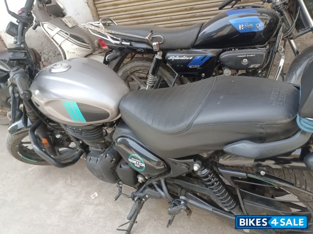 Royal Enfield Hunter 350 Metro