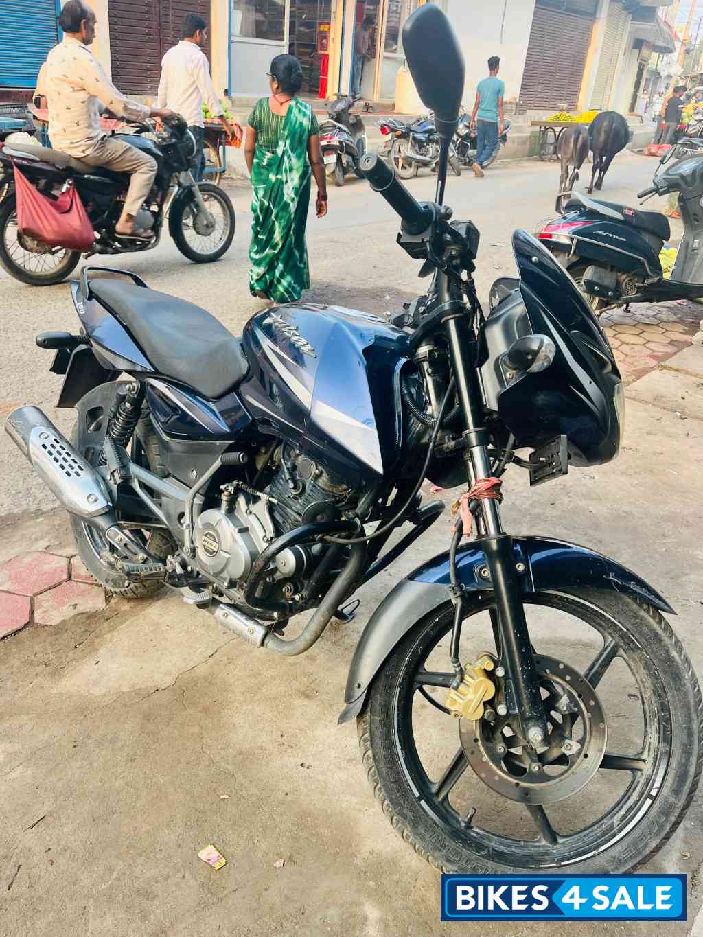 Royal Blue Bajaj Pulsar 150 Royal Blue Bajaj Pulsar 150