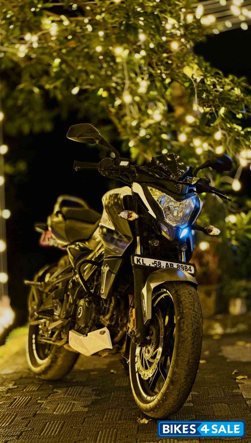 Bajaj Pulsar 200 NS