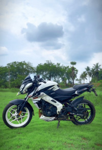 White And Black Bajaj Pulsar NS 200 BS6