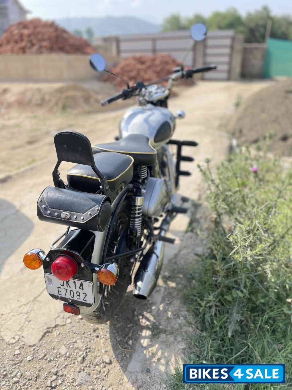 Silver Royal Enfield Classic 350 BS VI