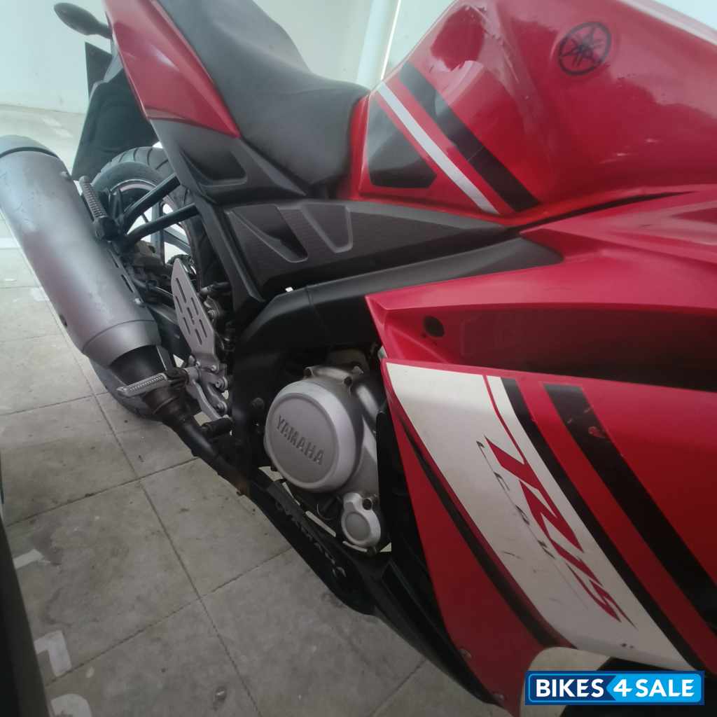 Red Yamaha YZF R15