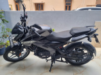 Black/silver Bajaj Pulsar NS 125