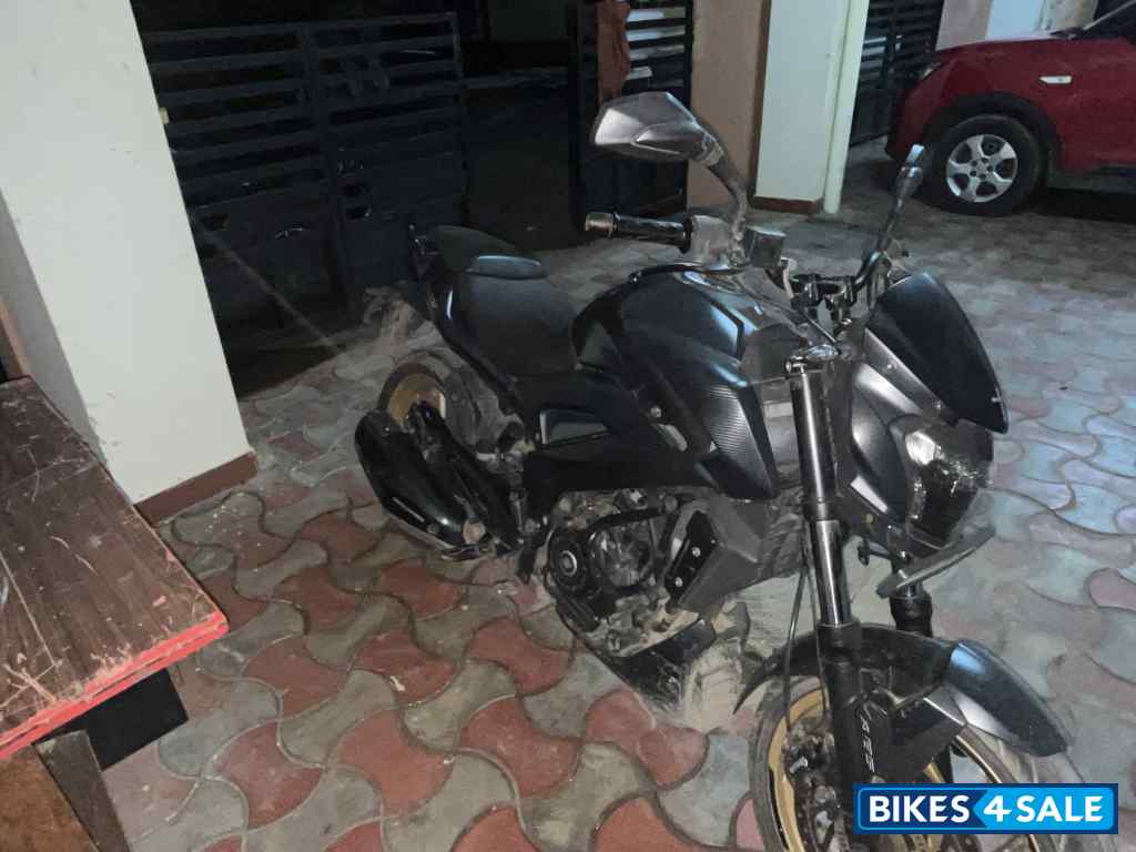 Bajaj Dominar 400