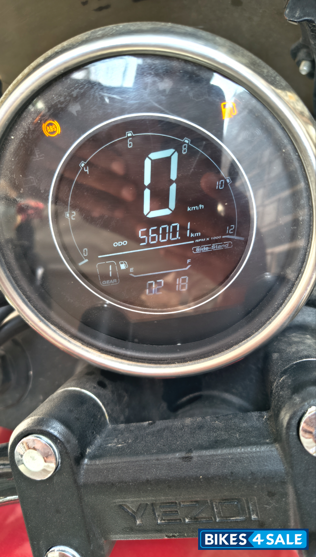 Rush Hour Red Yezdi Roadster Dual Tone Rush Hour Red Yezdi Roadster Dual Tone